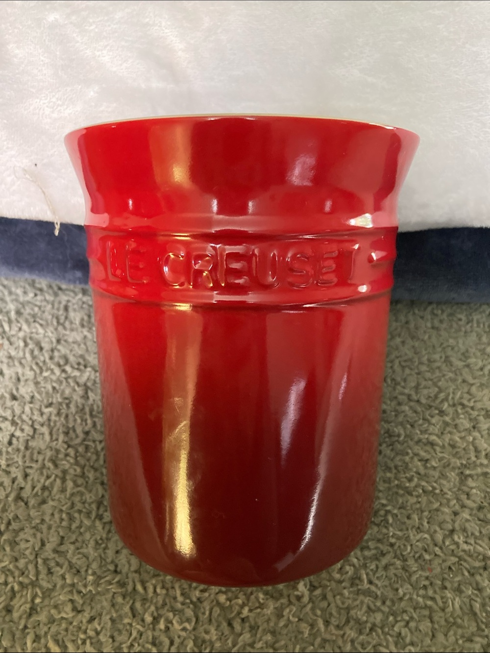 Le Creuset Cherry Red Stoneware Utensil Crock
